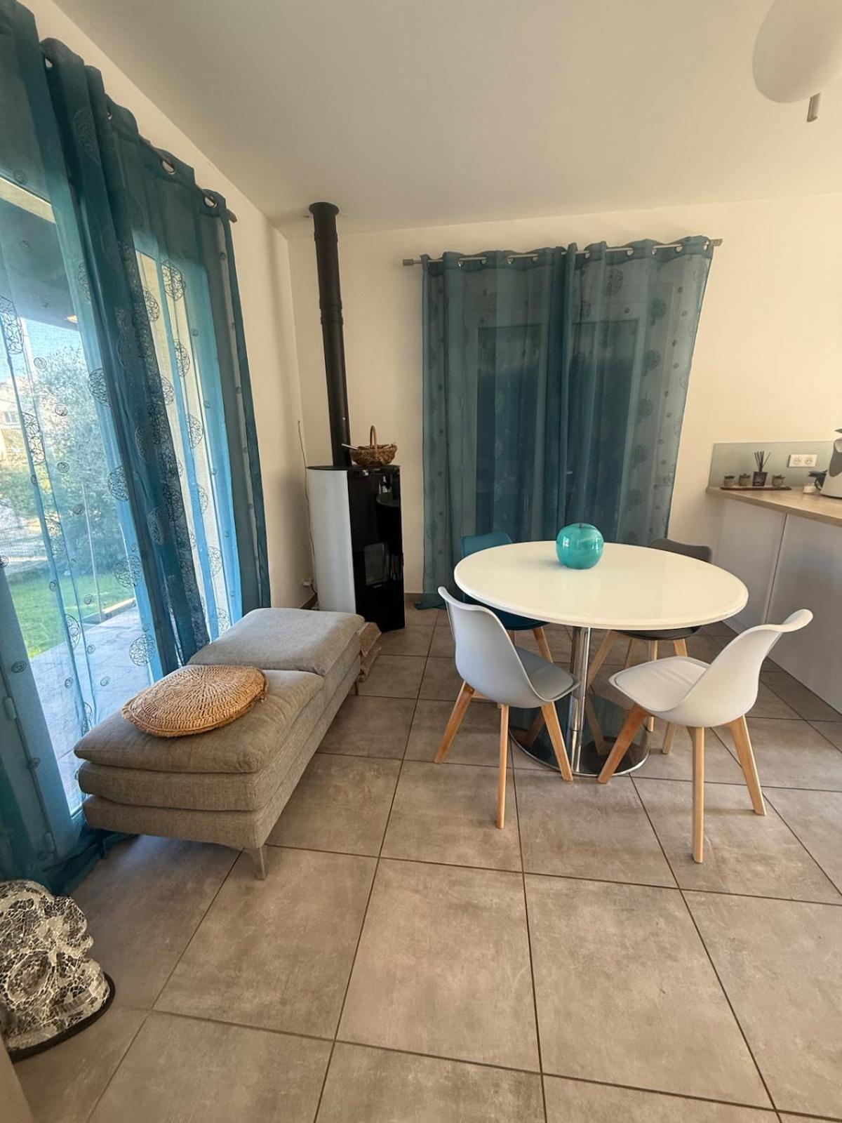 Le Havre De Paix En Garrigue 4 Chambres 3 Sdb Piscine Bezouce Zewnętrze zdjęcie